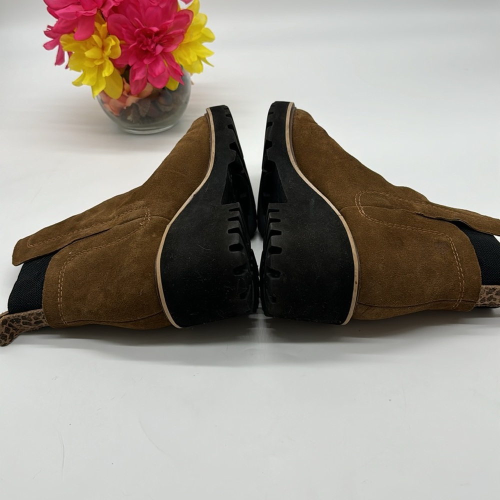Dolce Vita Brown Low Wedge Suede Ankle Boot Touch of Leopard Print @ pull Size 9 - Picture 4 of 7